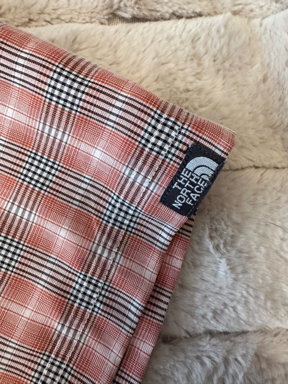 The North Face Short-Sleeve Plaid Button-Down Shirt, XL - Picture 4 of 4